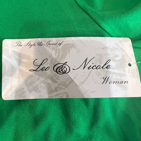 NWT Leo & Nicole Woman Kelly Green Short Sleeve T-Shirt Cotton Blend Size 3X - Picture 6 of 9